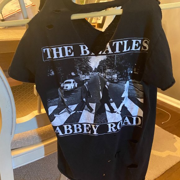 NWOT Distressed Abbey Road Shirt - Picture 2 of 3